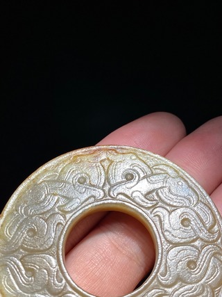 和田玉籽料|明 和田玉籽料 凤纹 玉璧 挂件