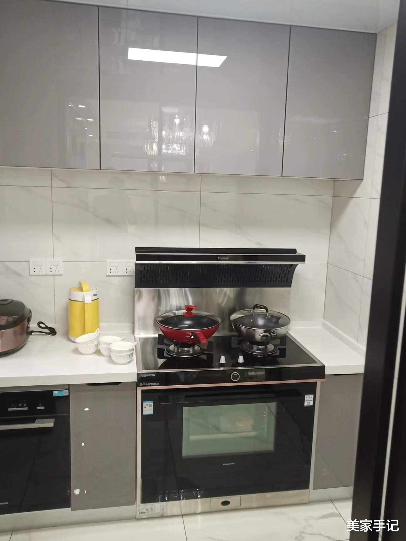 越来越多人喜欢“去家务化”的装修，建议跟这些阿姨学习，超实用