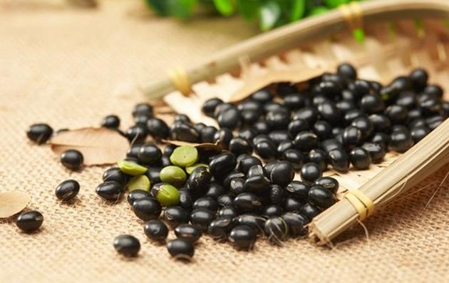 营养膳食|五种食物堪称肾黄金，每天多吃点，她会更幸福