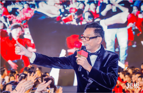 TVB|TVB过气老戏骨有多惨？67岁直播带货，辛苦8小时还赚不到200元