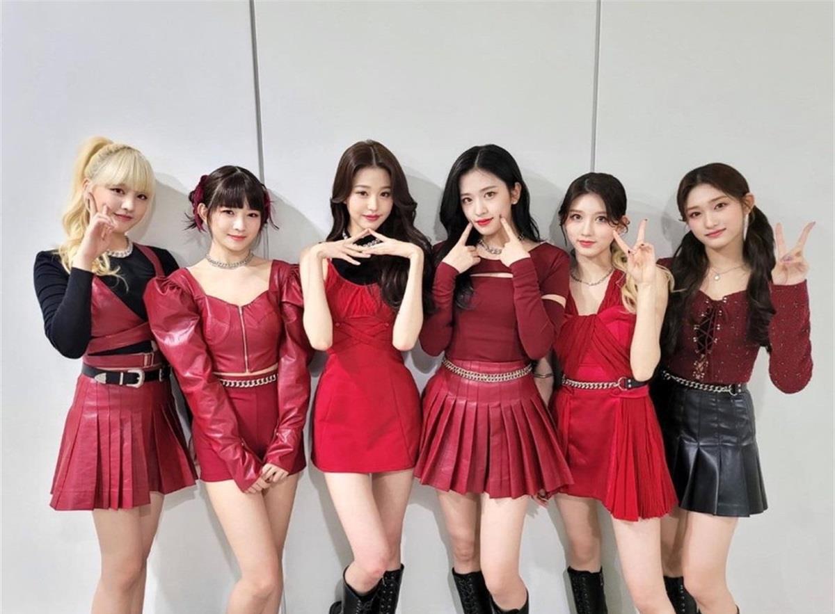 金智妮|借光？IVE Rei翻唱BLACKPINK Jennie的歌曲，被网友批评！