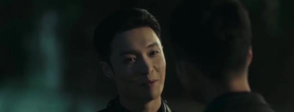 长脖子爸比说|谁注意到《扫黑风暴》3个“关系户”：2个干事业，1个搞事情