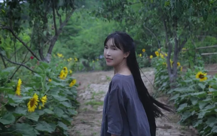 瞿颖|李子柒，俗人一个