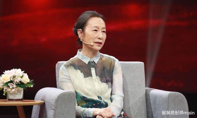 服装搭配师main|国家一级演员奚美娟,出道31年拿29项大奖,演技精湛深受观众喜爱