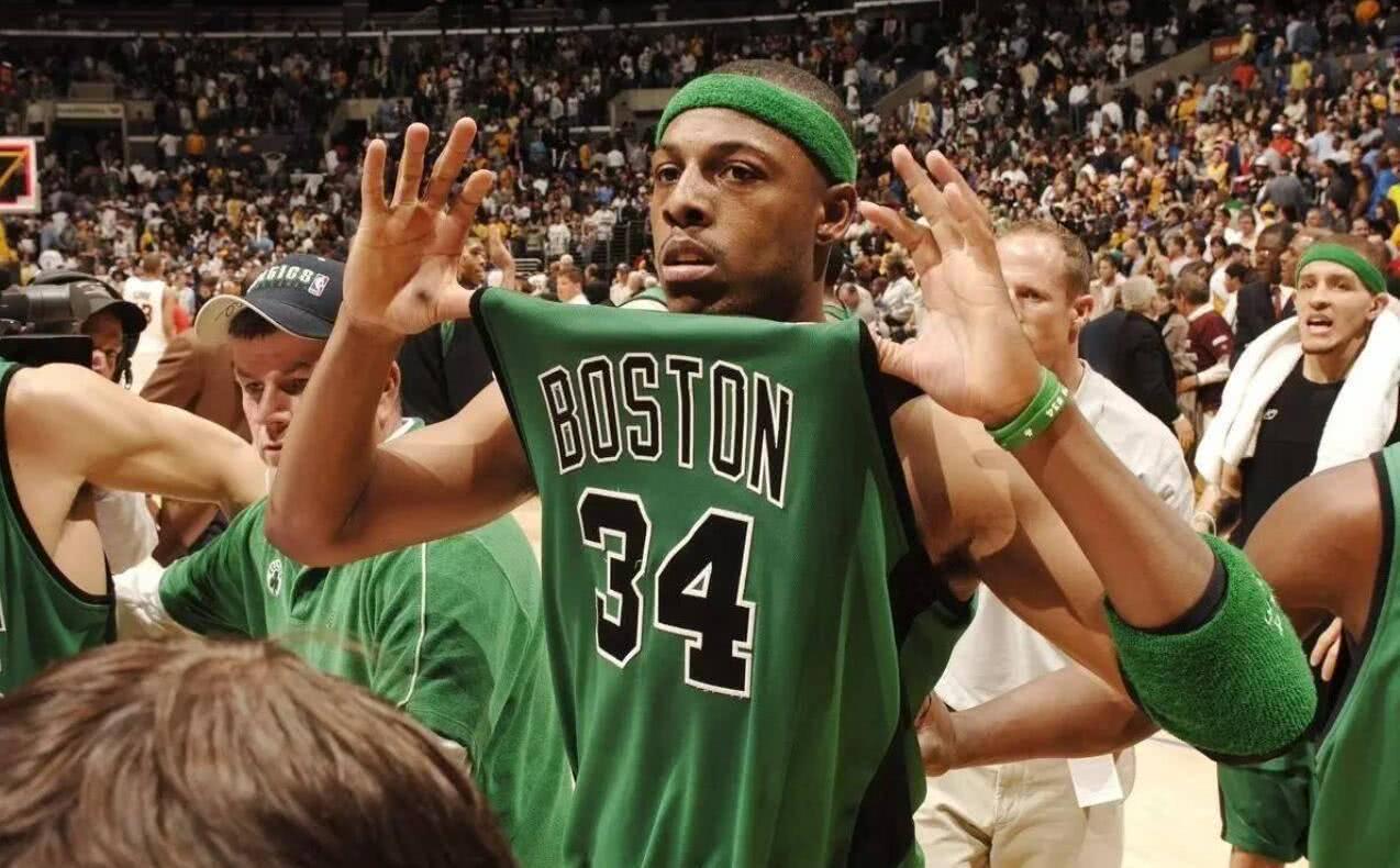 魔术队|NBA史上球衣号码相同的球员，组成一只球队，哪个队伍最强？