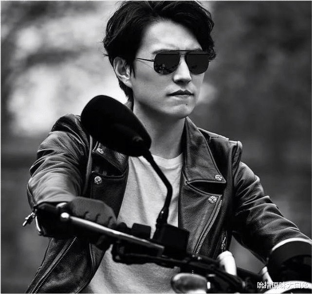 靳东|靳东为何被网友嘲笑？一年骑行一万公里，这是什么概念？