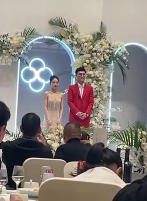 张科峰|女版“罗志祥”有多狠？同“玩”5个男人，前一天还在约会，第二天就嫁豪门