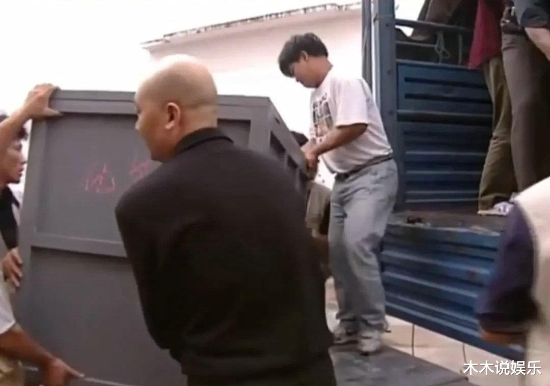 西游记|网友晒《西游记》演员干活花絮，迟重瑞卖力，六小龄童滑头