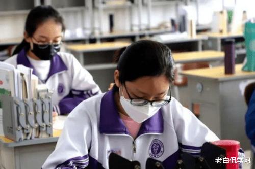 老白侃学习|为追随梦想选复读，今年取得722分优异成绩，却因复读生引发争议