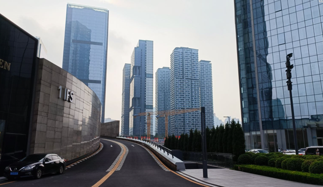广州市|重庆江北嘴现最牛违章房，土豪打造空中宫殿，千万豪宅无人敢动？
