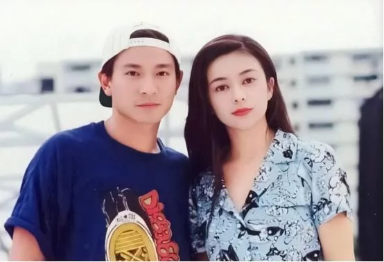 |59岁关之琳近照曝光，褪去昔日高颜值，“香江美人”也逃不过岁月