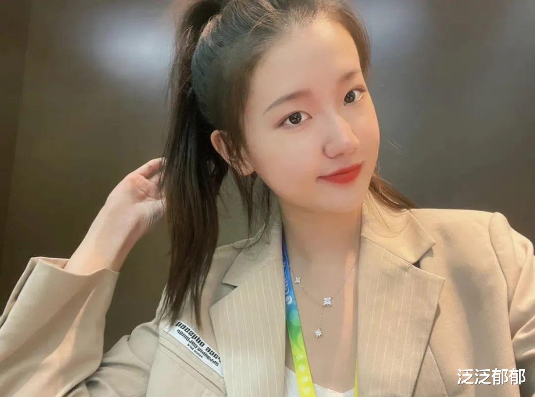 虞书欣|董明珠的接班人被嘲土、胖、丑,23岁的孟羽童为何跌落神坛?