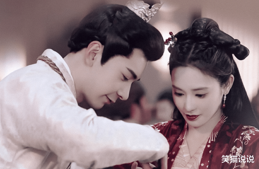 郝蕾|因为古偶男主的颜值，李承鄞再获利，网友吐槽连短视频网红都胜任他们！