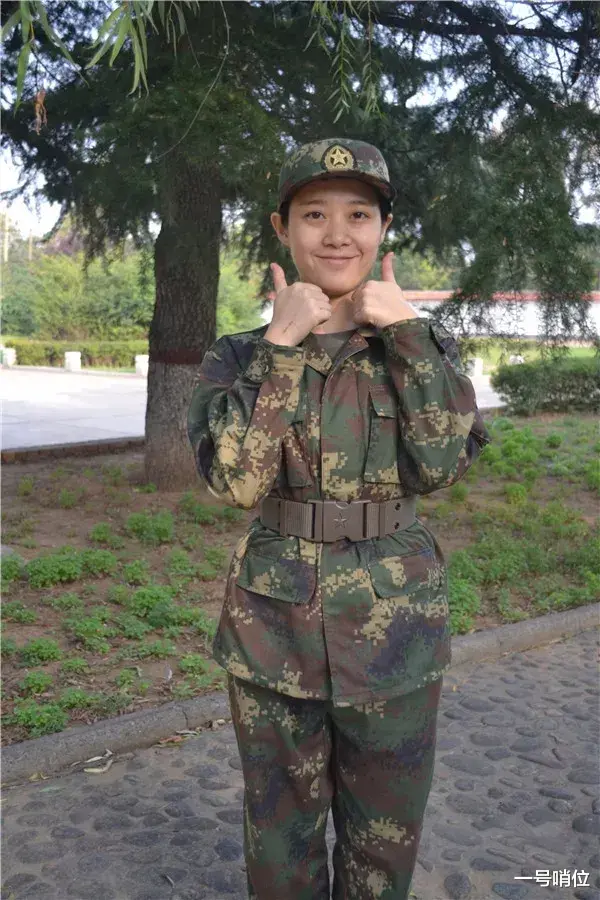 明星|40万粉丝的小姐姐，当排长了！