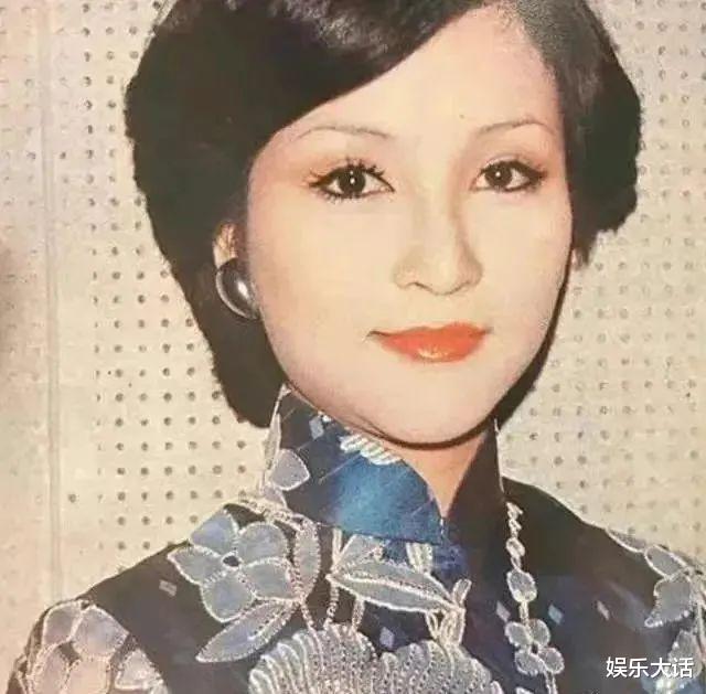 孟美岐|5位没遗传父母长相优点的星二代：窦靖童都不像，闫妮女儿不如妈