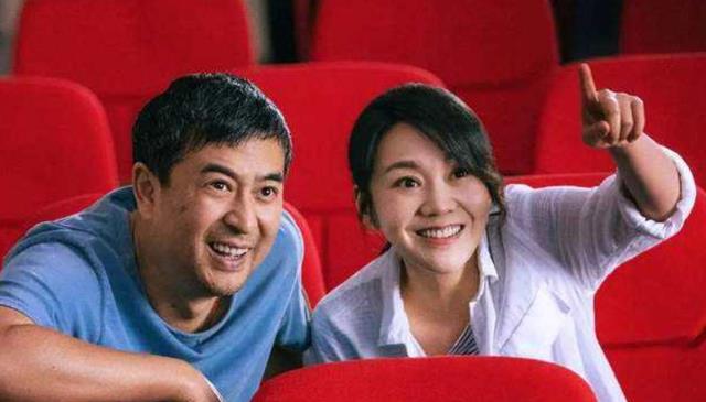 张嘉益|闫妮张嘉益两人绯闻不断，戏中的夫妻感情是假的，友情才是真的