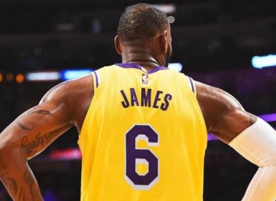 勒布朗·詹姆斯|仅差42篮板119助攻！詹姆斯再创历史神迹，当之无愧NBA第1人