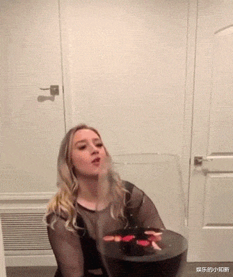 这种情况我是找房东呢？还是楼上的新婚夫妇？