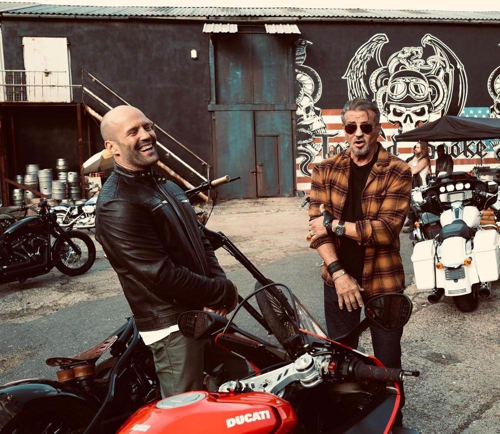 杰森·斯坦森|《敢死队4》将开辟杰森斯坦森为主线，亚洲两大武打巨星托尼贾和伊科加盟