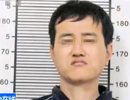母女家中受辱惨死,警方追凶18年无进展,一个细节让凶手露馅被捕