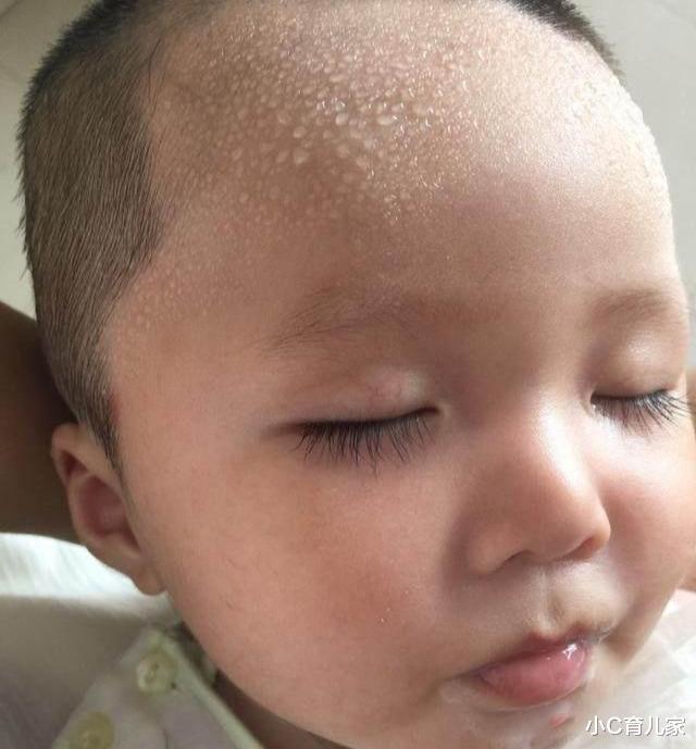小C育儿家|天再热也别这样给宝宝开空调睡觉，难怪娃睡不好，电费还多
