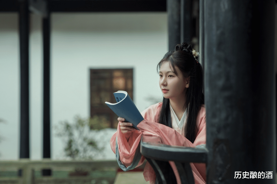 苏小妹|才女刁难和尚,出上联“面对面吃面”,和尚的下联让她又气又羞