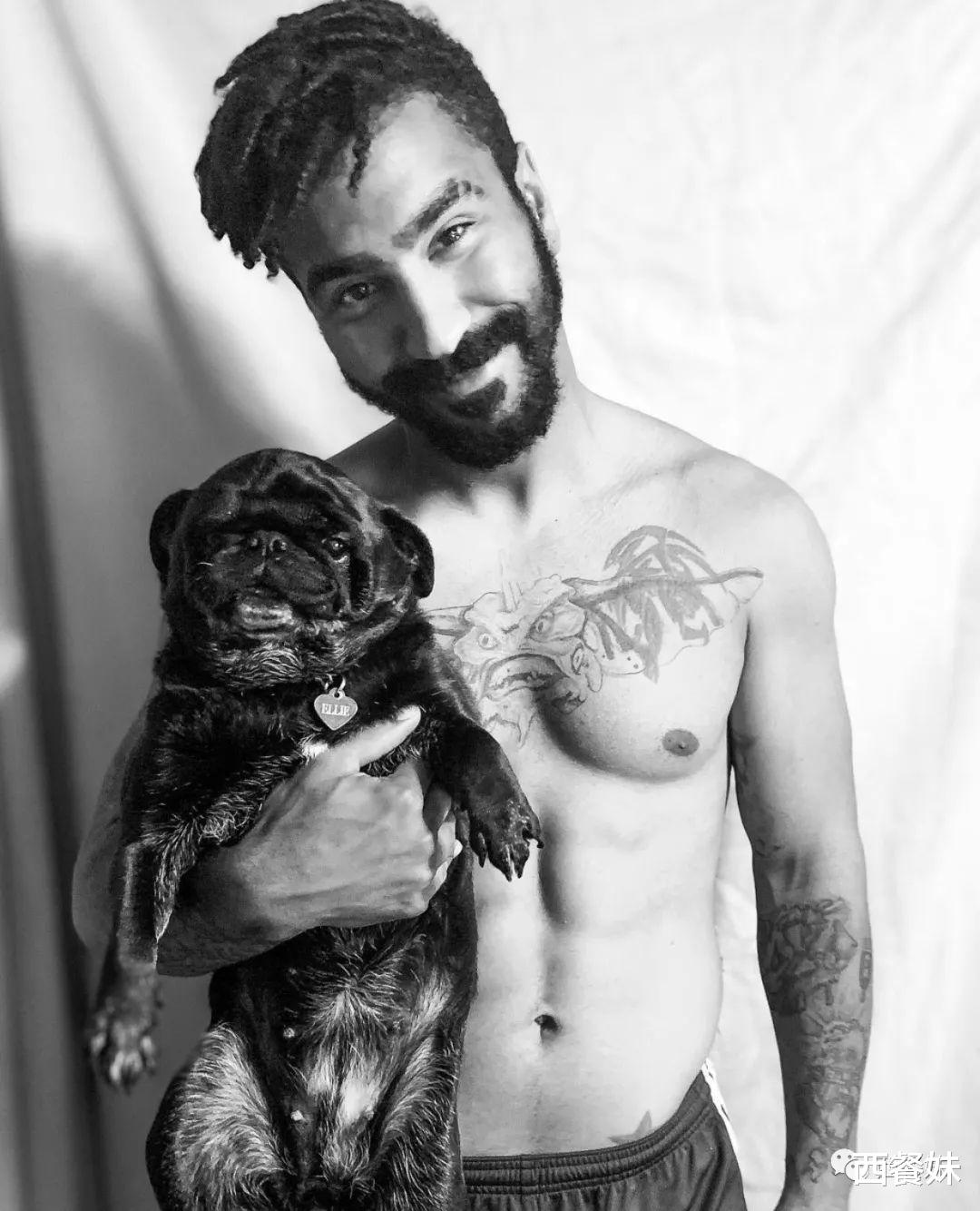 |帅气职业摔跤手出柜泛性恋! 自曝喜欢收集..