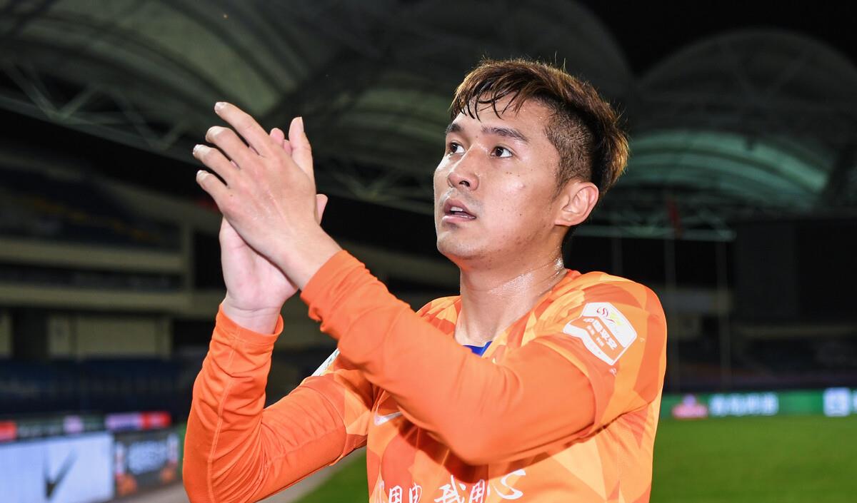 山东泰山|十年磨一剑！泰山捧杯93一代终成正果 新王朝奠基人非他们莫属