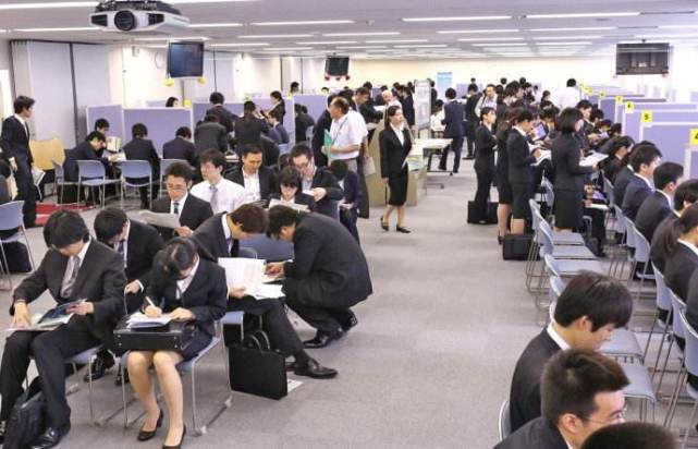 漫画|中企在日本招募动漫人才，砸高薪聘请漫画师：东京年轻人十分兴奋