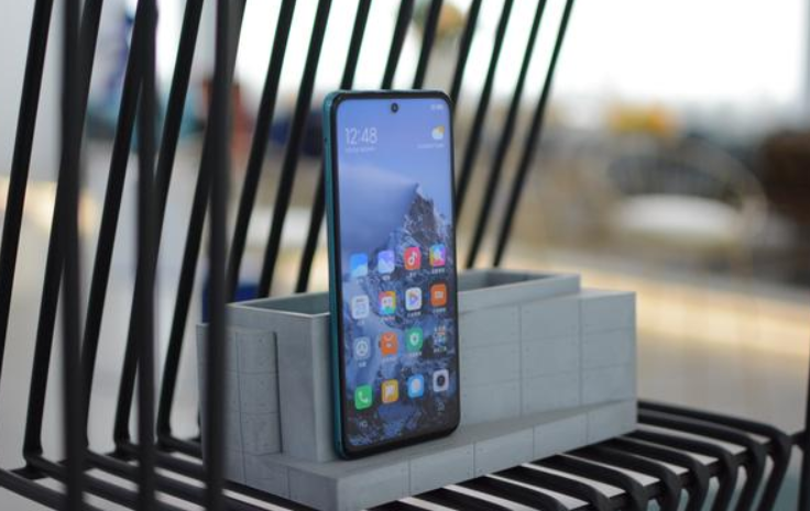 红米Note|降至清仓价，小米最佳千元旗舰退场，120Hz+5000mAh