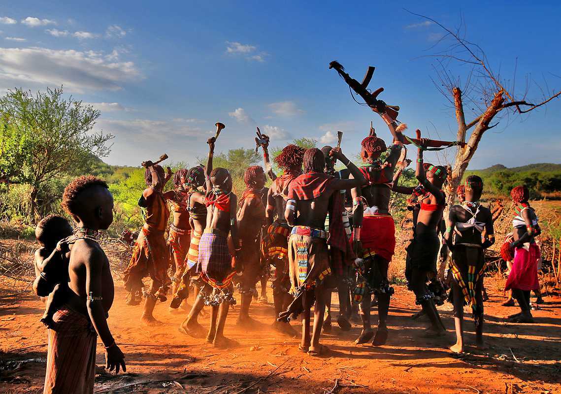 蛋白质 人类最早的丧葬方式“腹葬”，象征死者永远活在人的心中