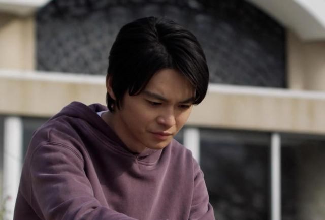 优米麻麻|《特利迦奥特曼》重新开始播了，但，还是“尬”了