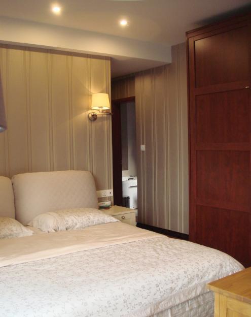 媳妇花5万定制几十个柜子，连沙发墙都不放过，这效果猜你没见过