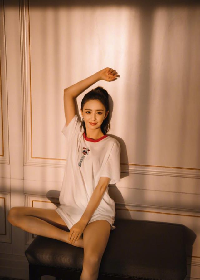 佟丽娅|佟丽娅陈思诚离婚后首互动，男方卡点为前妻庆生，丫丫回复显客套