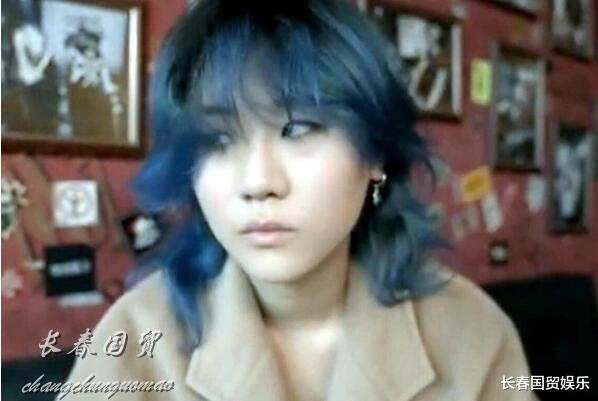 窦唯|窦唯18岁小女儿近照曝光，高冷忧郁气场十足