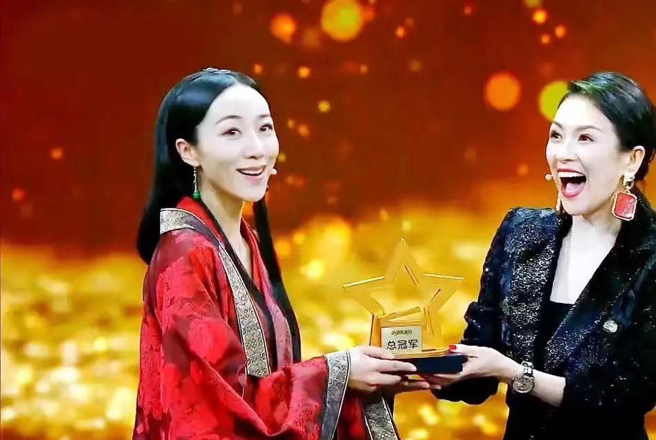 韩雪|演戏、唱歌、配音、导演，哪哪都有韩雪，又哪哪都融入不进去