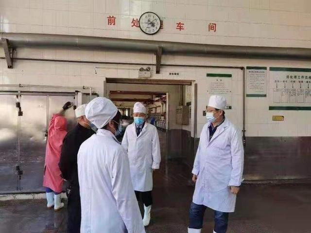 生活报 专项检查进后厨，保障“五一”舌尖上的安全