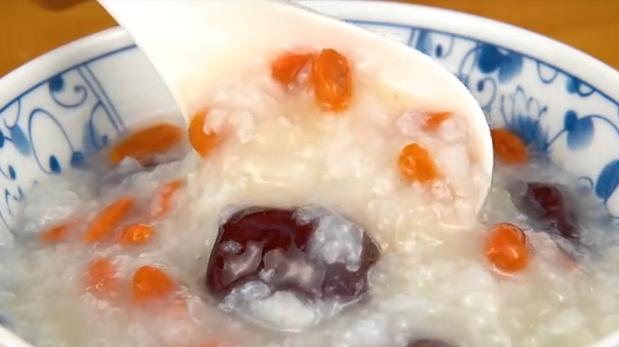 健身 这道美容佳品，俗称“女人宝”，秋天干燥要多吃，胜过敷10盒面膜