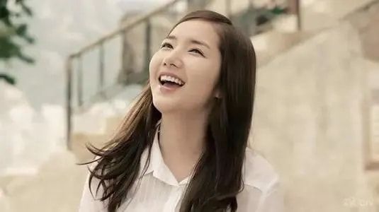 朴敏英|“男神收割机”朴敏英：曾与李敏镐因戏生情，却被曝“整容”黑料