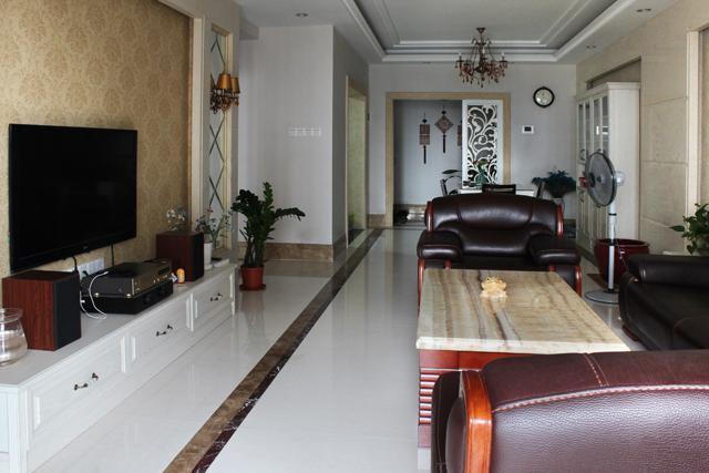 婆婆装修的婚房,客厅餐厅都漂亮,卧室太独特,谁看谁尴尬!