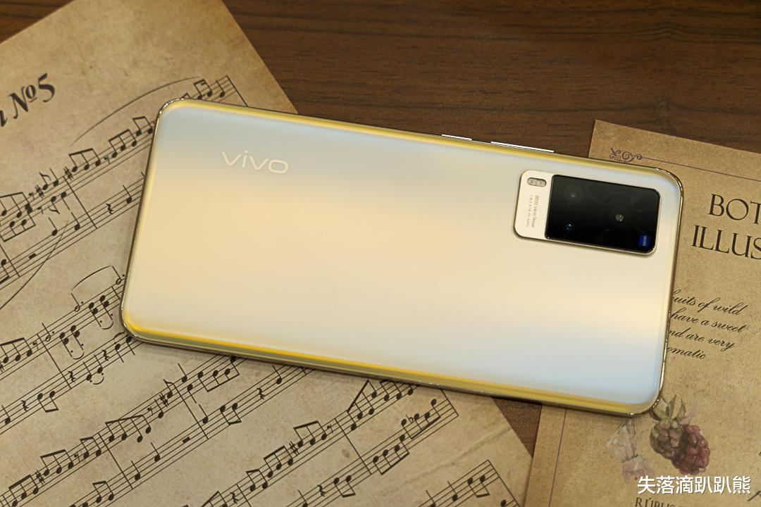 meta|不够均衡却足够精准，迟到的蓝厂走量旗舰vivo X60评测
