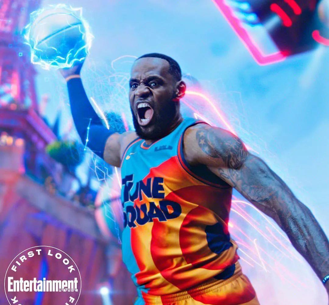 怡一趣说|排面!央视报道詹姆斯!电影口碑飙升,詹姆斯在社交平台回应黑子