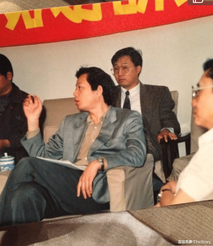 周扬青|周扬青新欢是好利来大公子？父亲出轨江一燕，儿子不惧罗志祥下场