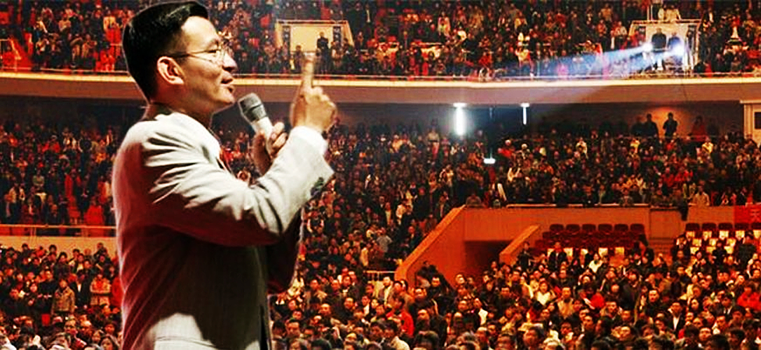 十月忆白 交费118万，成为成功学大师的“终极弟子”，她最终倾家荡产了