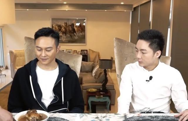 清浅微笑的我|香港超级富二代钟培生请明星张智霖到豪宅吃饭,二人相谈甚欢