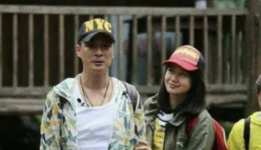 吴镇宇|她嫁给吴镇宇20年从不做家务，50岁仍像少女，堪称最幸福的女星