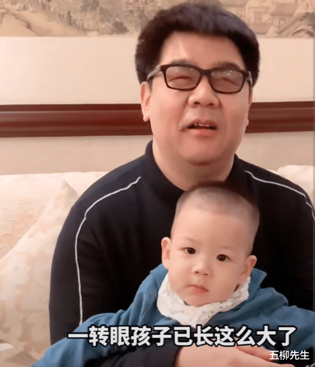 辣妹|还记得他吗？42岁杨光已经升级当爹，感叹一转眼儿子长这么大了