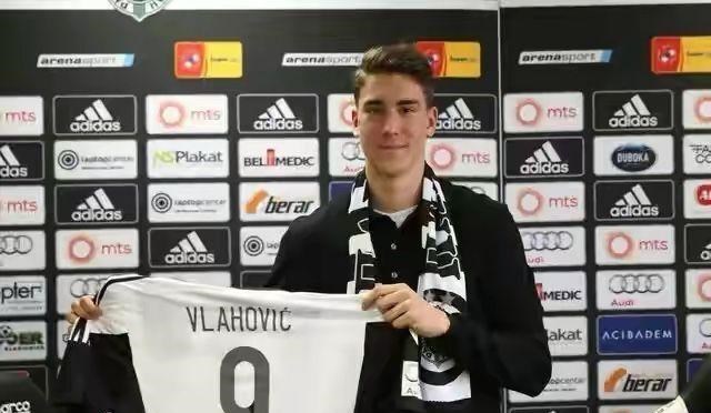 张倩育儿聊|哈兰德备选!多豪门有意21岁神锋,拒绝七千万!或成C罗接班人