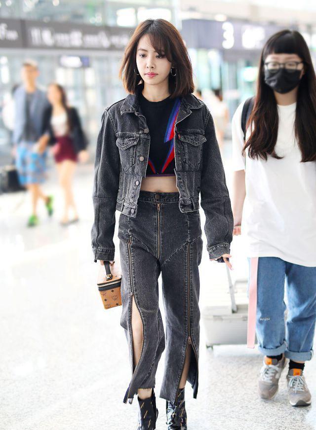 穿衣搭配|41岁蔡依林真有勇气，156身高穿拖地红裙，却意外时髦又高级