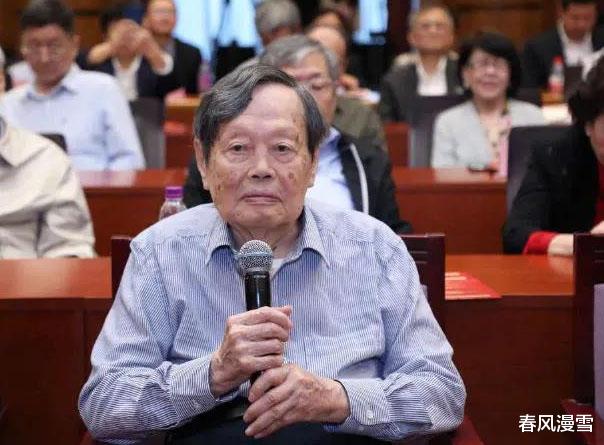 邓稼先|邓稼先写给杨振宁的信曝光，字迹沉静沉着，笔笔扎实稳重，有功夫